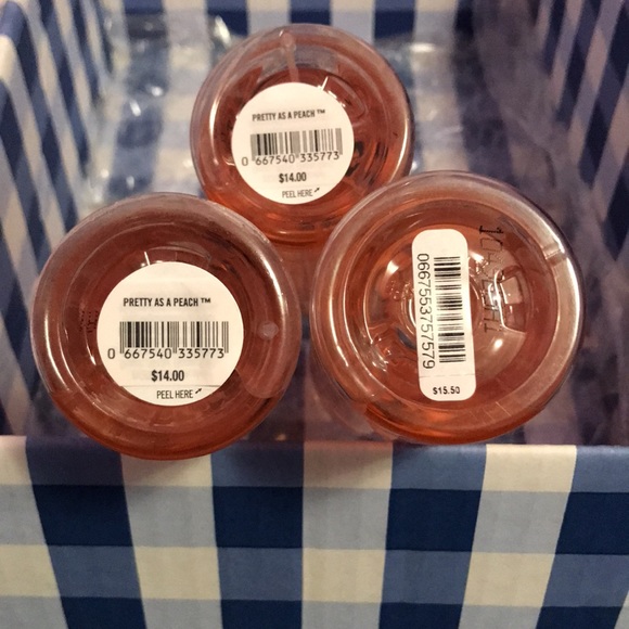 Bath & Body Works “pretty as a PEACH” Fine Fragrance mist - Picture 3 of 3